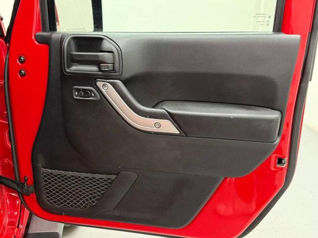 Photo of 2017 Red Jeep Wrangler Unlimited