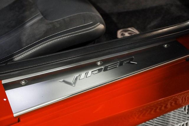 Photo of 2015 Adrenaline Red Dodge Viper