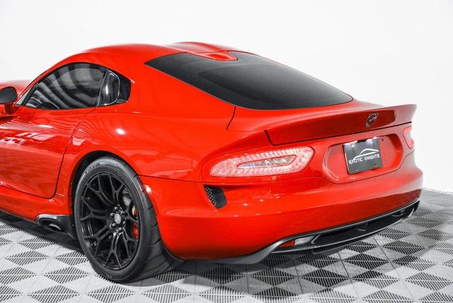 Photo of 2015 Adrenaline Red Dodge Viper