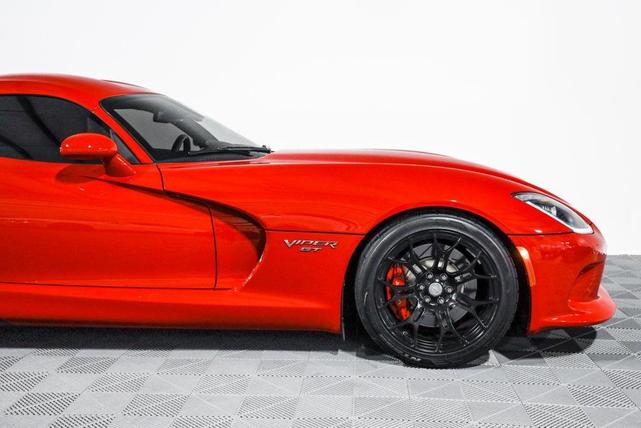 Photo of 2015 Adrenaline Red Dodge Viper