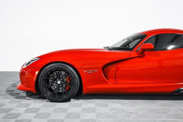 Photo of 2015 Adrenaline Red Dodge Viper