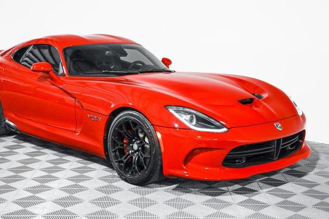 Photo of 2015 Adrenaline Red Dodge Viper