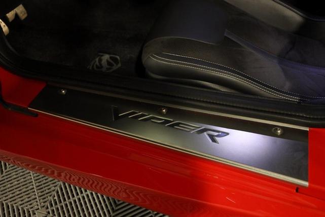 Photo of 2015 Adrenaline Red Dodge Viper
