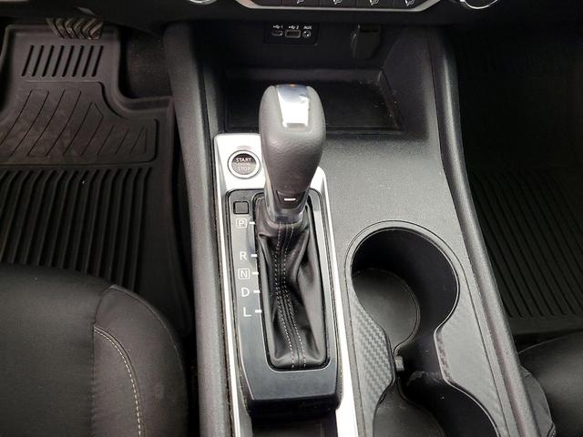 Photo of 2020 Black Nissan Altima