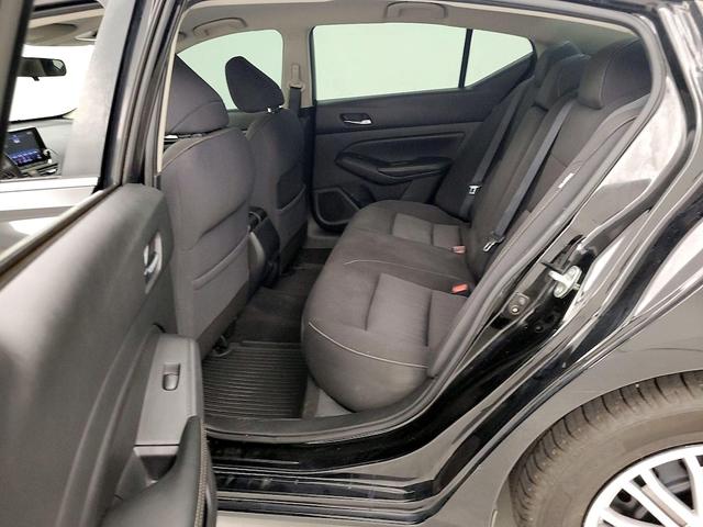 Photo of 2020 Black Nissan Altima