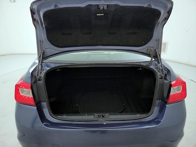 Photo of 2016 Blue Subaru Legacy
