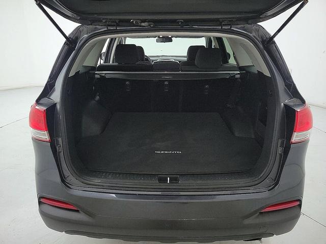 Photo of 2017 Gray Kia Sorento