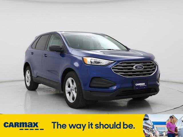 Photo of 2021 Blue Ford Edge