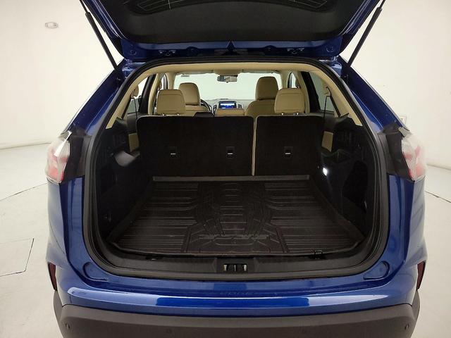 Photo of 2021 Blue Ford Edge