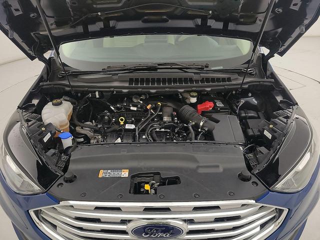 Photo of 2021 Blue Ford Edge