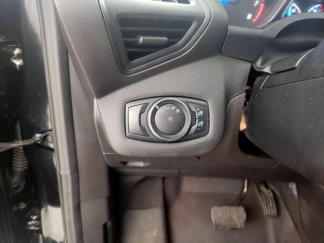 Photo of 2014 Black Ford Escape