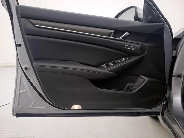 Photo of 2021 Silver Honda Accord