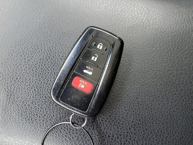 Photo of 2019 Blue Toyota Camry