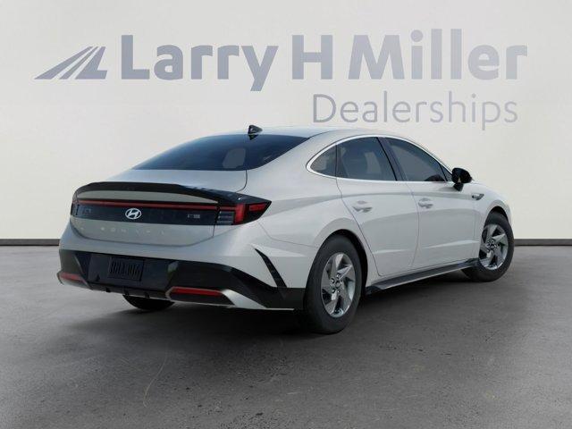 Photo of 2026 White Hyundai SONATA
