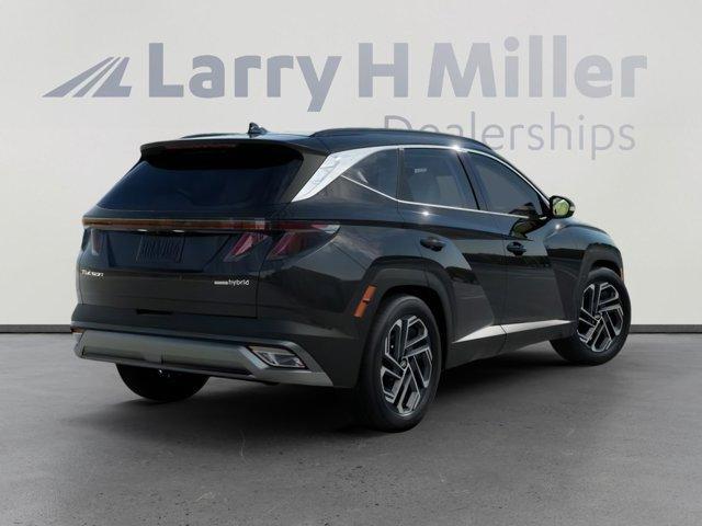 Photo of 2025 Ash Black Hyundai TUCSON Hybrid