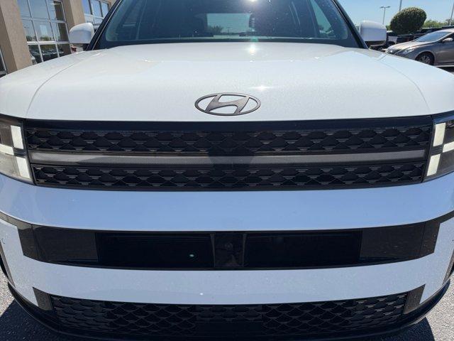 Photo of 2024 White Hyundai SANTA FE