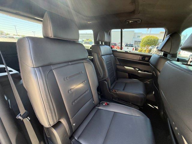 Photo of 2024 White Hyundai SANTA FE