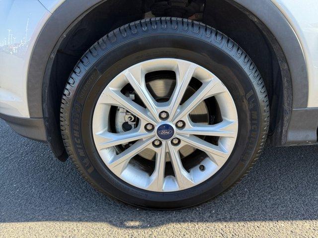 Photo of 2018 Ingot Silver Metallic Ford Escape
