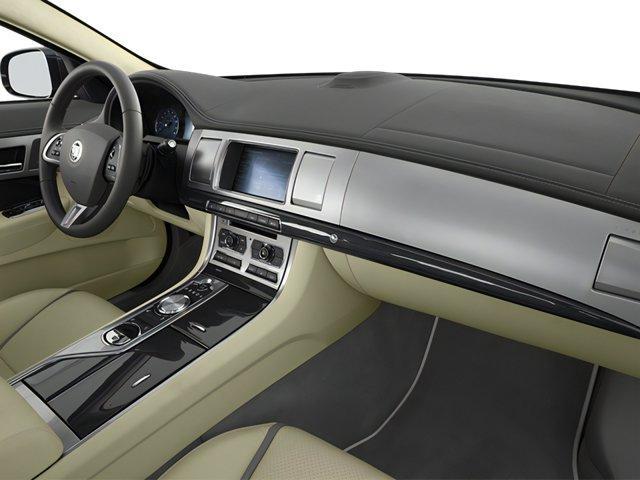 Photo of 2013 British Racing Green Metallic Jaguar XF
