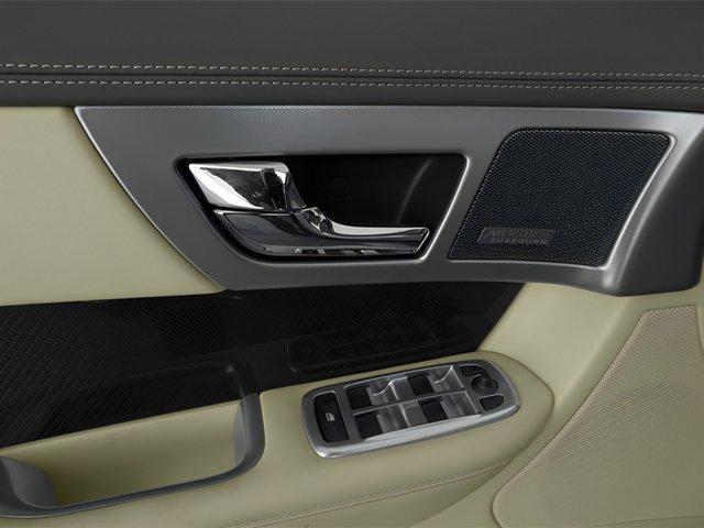 Photo of 2013 British Racing Green Metallic Jaguar XF