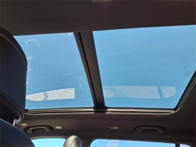 Photo of 2025 Bright White Clearcoat Jeep Grand Cherokee L