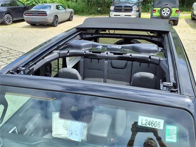 Photo of 2025 Black Clearcoat Jeep Wrangler
