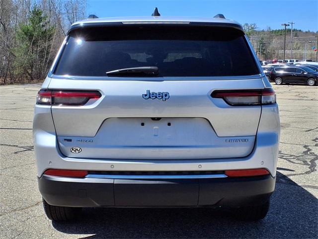 Photo of 2022 Silver Zynith Jeep Grand Cherokee L