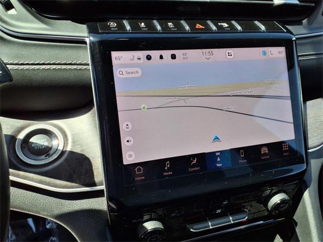 Photo of 2022 Silver Zynith Jeep Grand Cherokee L
