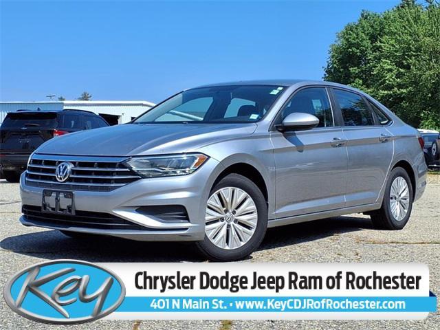 Photo of 2019 Silver Metallic Volkswagen Jetta