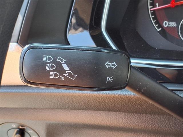 Photo of 2019 Silver Metallic Volkswagen Jetta