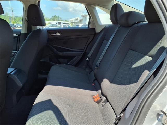 Photo of 2019 Silver Metallic Volkswagen Jetta