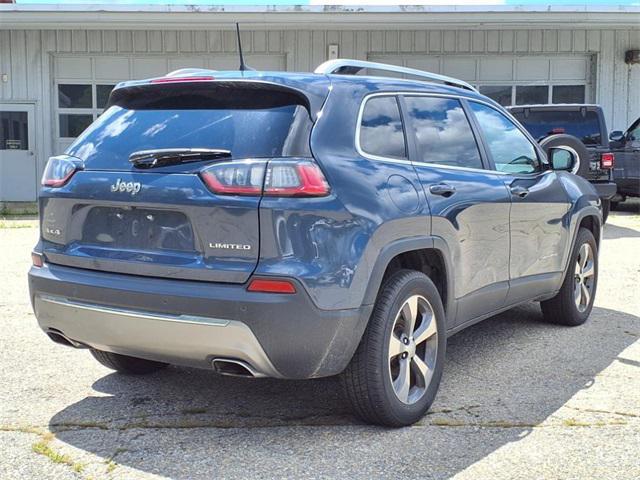 Photo of 2020 Slate Blue Pearlcoat Jeep Cherokee