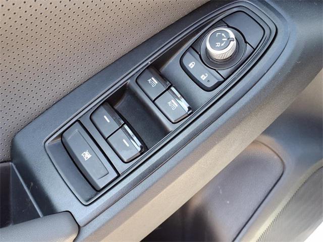 Photo of 2023 Crystal White Pearl Subaru Crosstrek