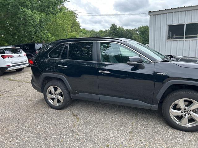 Photo of 2021 Midnight Black Metallic Toyota RAV4 Hybrid