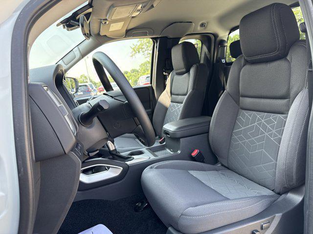 Photo of 2025 Glacier White Nissan Frontier