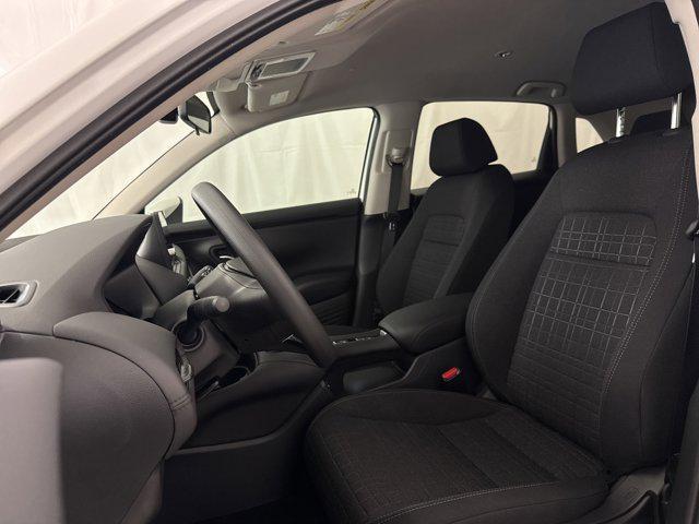 Photo of 2026 Platinum White Pearl Honda HR-V