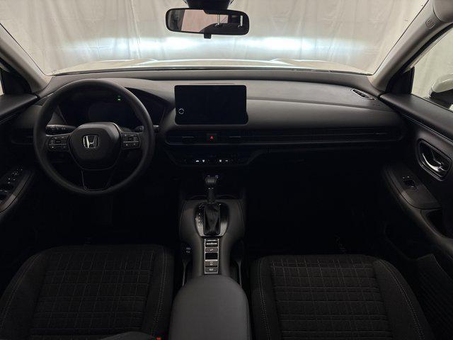 Photo of 2026 Platinum White Pearl Honda HR-V