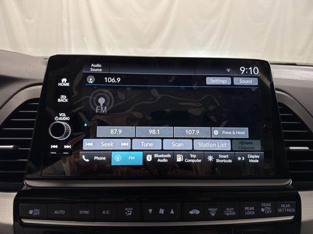 Photo of 2026 Smoke Blue Pearl Honda Odyssey