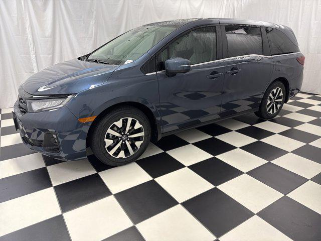 Photo of 2026 Smoke Blue Pearl Honda Odyssey