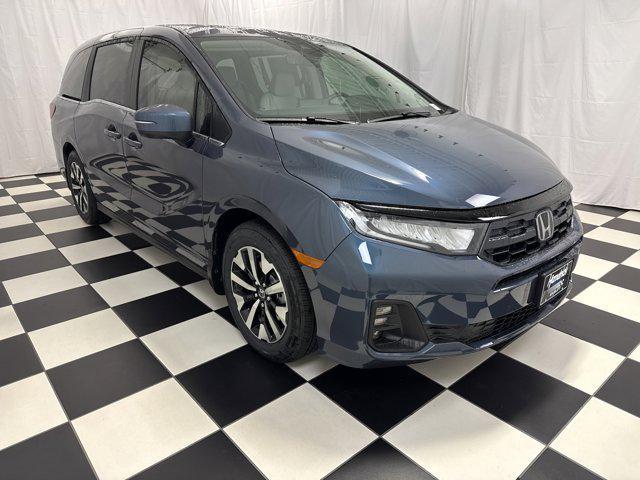 Photo of 2026 Smoke Blue Pearl Honda Odyssey