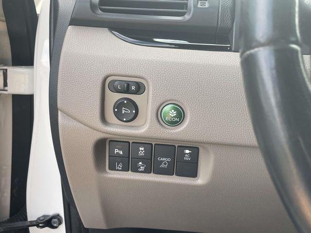 Photo of 2019 Platinum White Honda Ridgeline