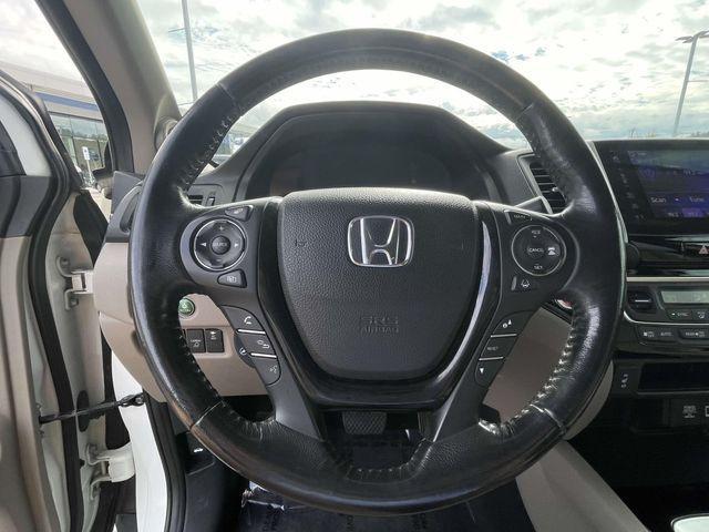 Photo of 2019 Platinum White Honda Ridgeline