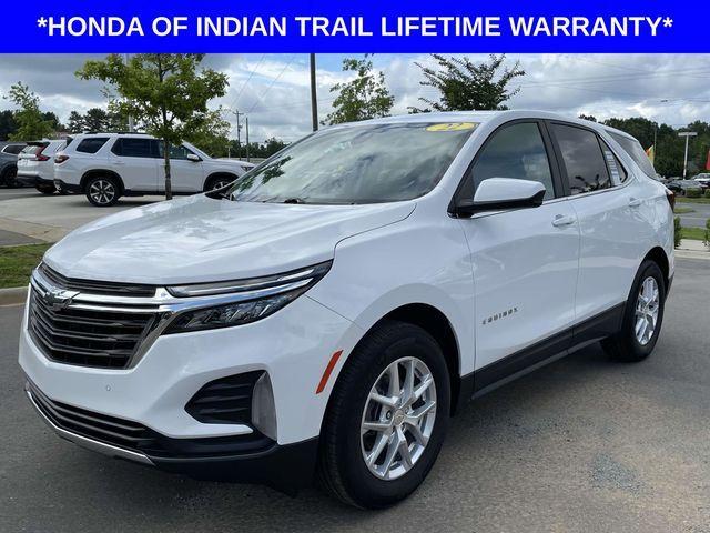 Photo of 2022 Summit White Chevrolet Equinox