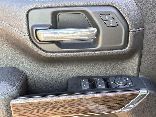 Photo of 2019 Silver Ice Metallic Chevrolet Silverado 1500