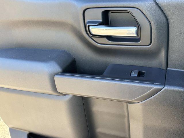 Photo of 2019 Silver Ice Metallic Chevrolet Silverado 1500