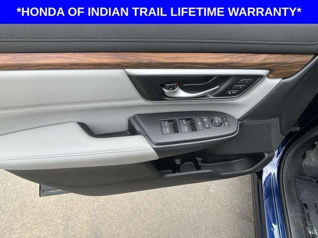 Photo of 2022 Obsidian Blue Pearl Honda CR-V Hybrid