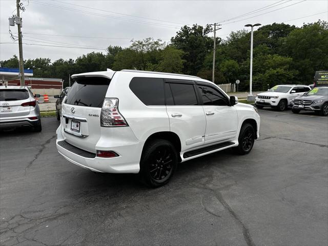 Photo of 2017 White Lexus GX 460