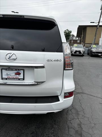 Photo of 2017 White Lexus GX 460