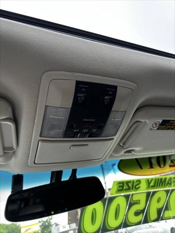 Photo of 2017 White Lexus GX 460