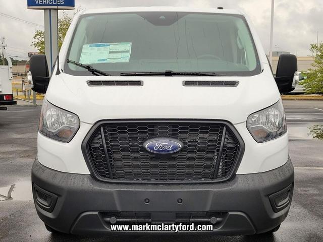 Photo of 2025 Oxford White Ford Transit-250